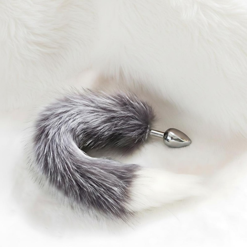 cola-de-zorro-gris-con-plug-de-metal-45-cm (2)