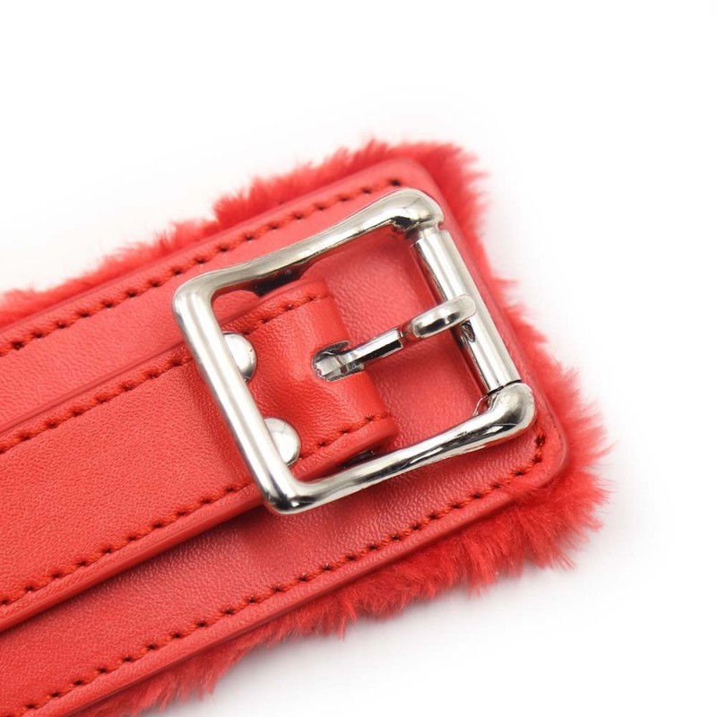 collar-felpa-con-cadena-sens-rojo (3)
